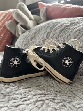 Converse Kids size 6 Black Leather High Top Sneakers with Cream Accents